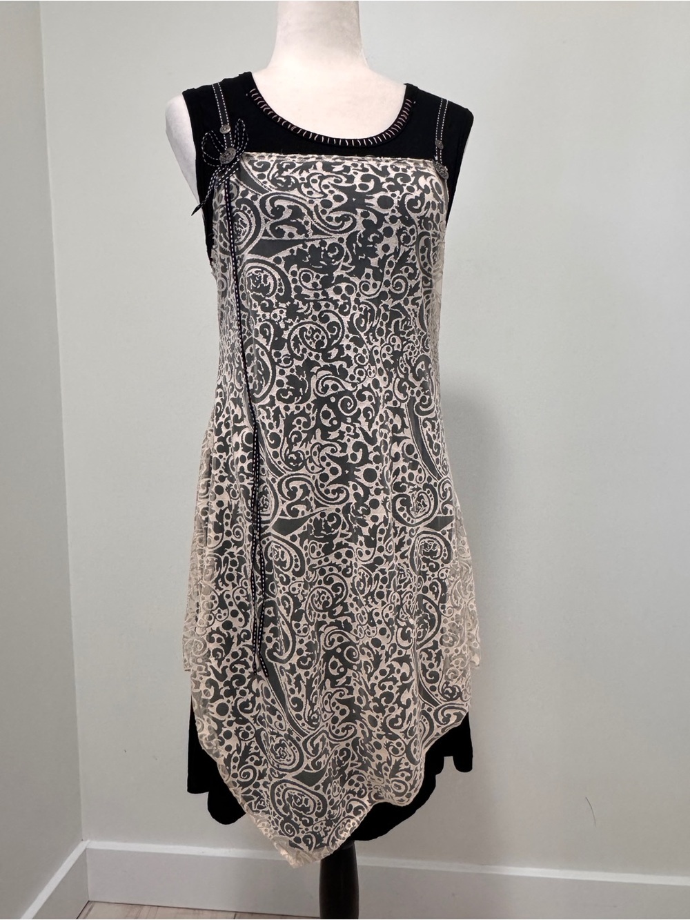 Papillon Blanc Black and Cream Asymmetrical Lace Overlay Dress